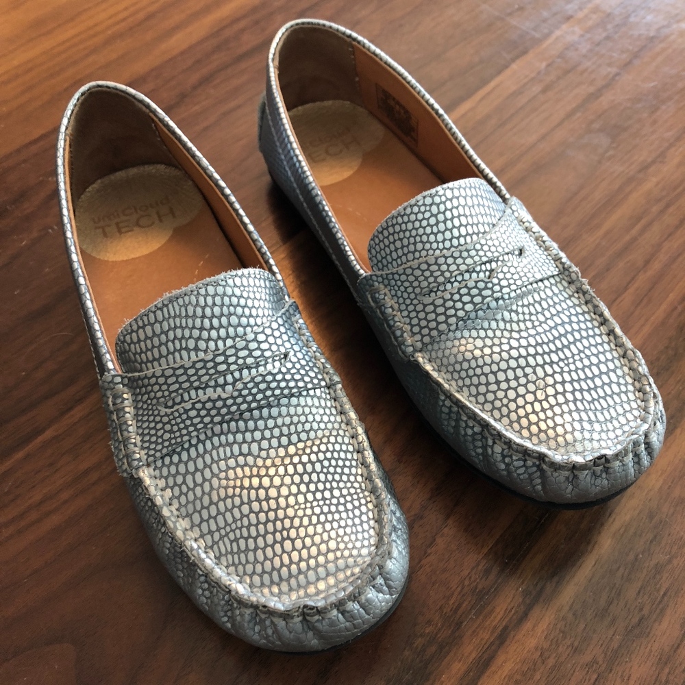 UMI Cloud Tech Girls Shoes Loafers US 2 Silver